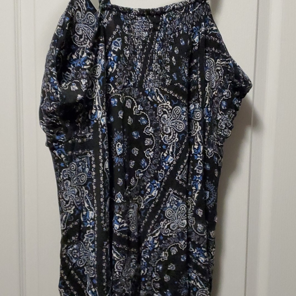 Flattering tank - Picture 3 of 4